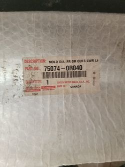 Door Lower Molding/Door Garnish for 16-18 Toyota RAV4 Front Left; Replaces OEM 75074-0R040, 75113