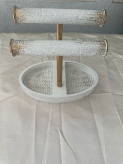 Jewelry holder