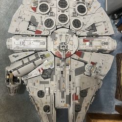 Lego Star Wars ucs millennium falcon 75192