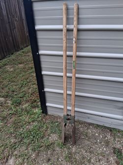 Post hole digger
