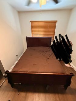 Queen bed