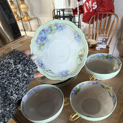 Vintage tea cups and saucers