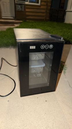Reptile incubator