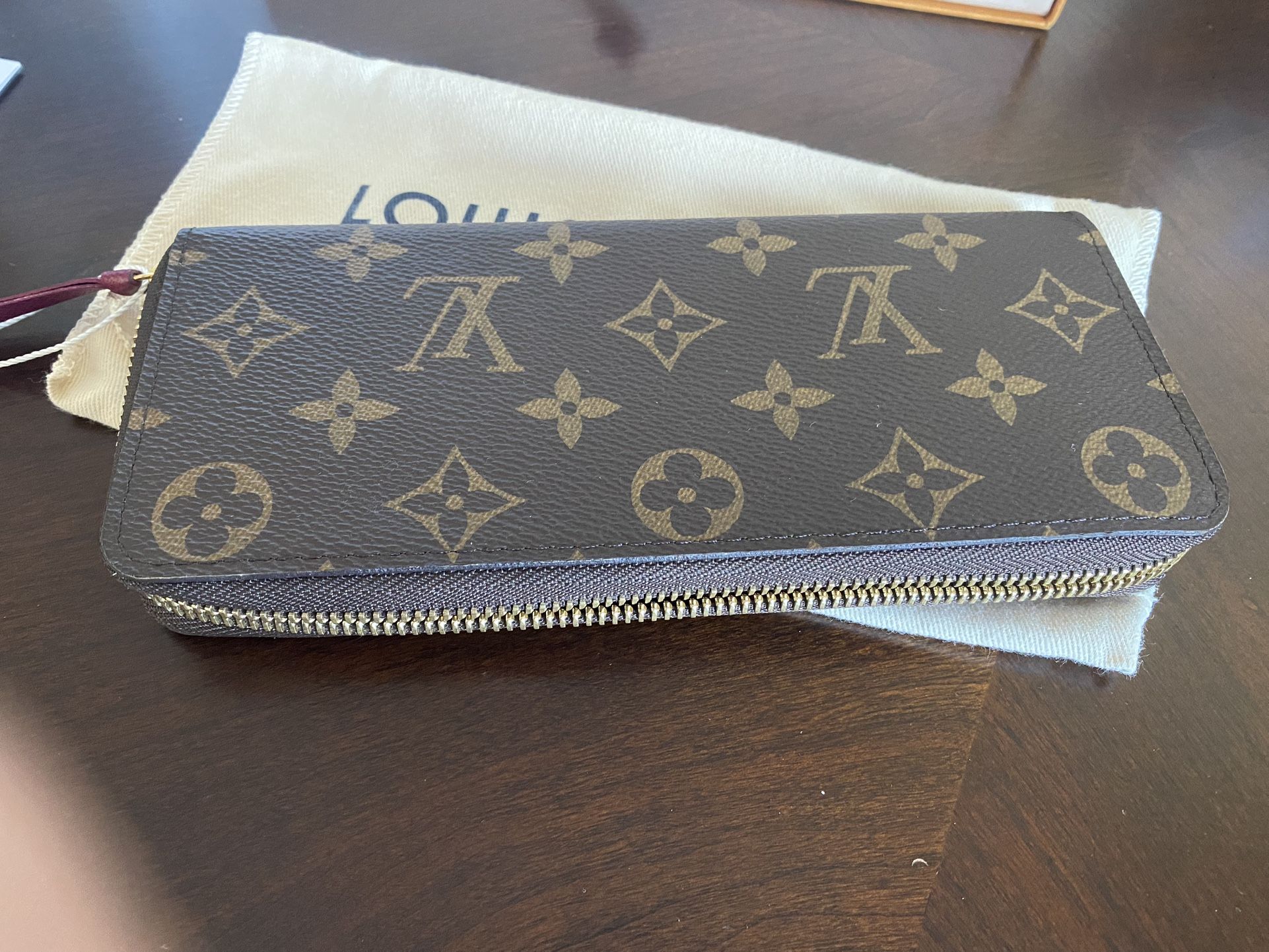 NWT Louis Vuitton  Clémence Wallet, Fuchsia