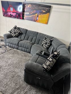 * Like New * Coster furniture 5pc Gray electric Modular reclining sectional ( Free Delivery )