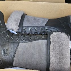 Adirondack Tall Boot III Women Size 6
