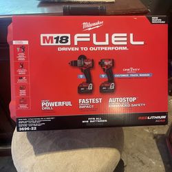 Milwaukee Drill Combo X2 High output 5.0 Battery’s 