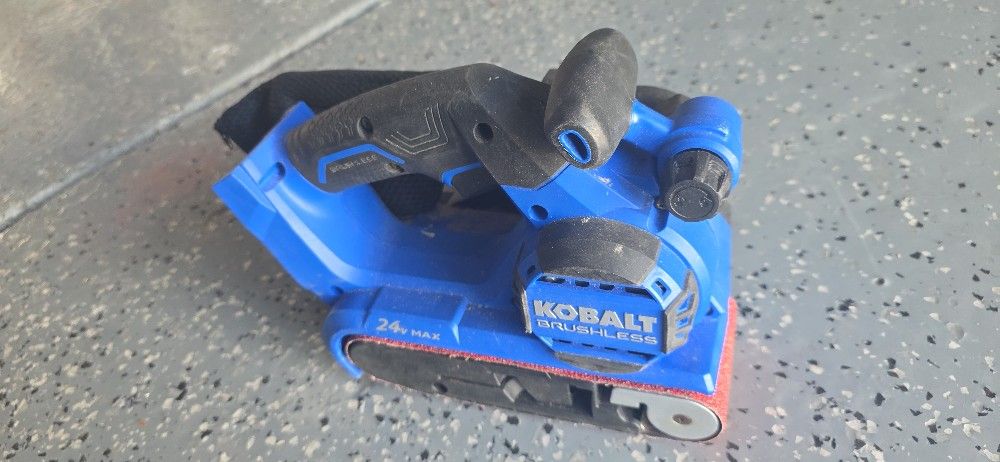 Kobalt 24-Volt Brushless Variable Speed Belt Cordless Sander with Dust Management