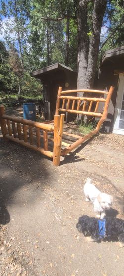 King size log bed