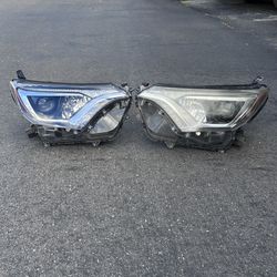 2018 Toyota rav4 headlights