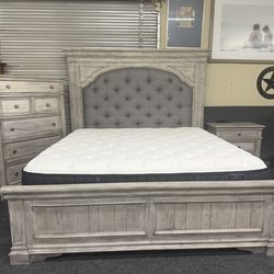 King Bedroom Set