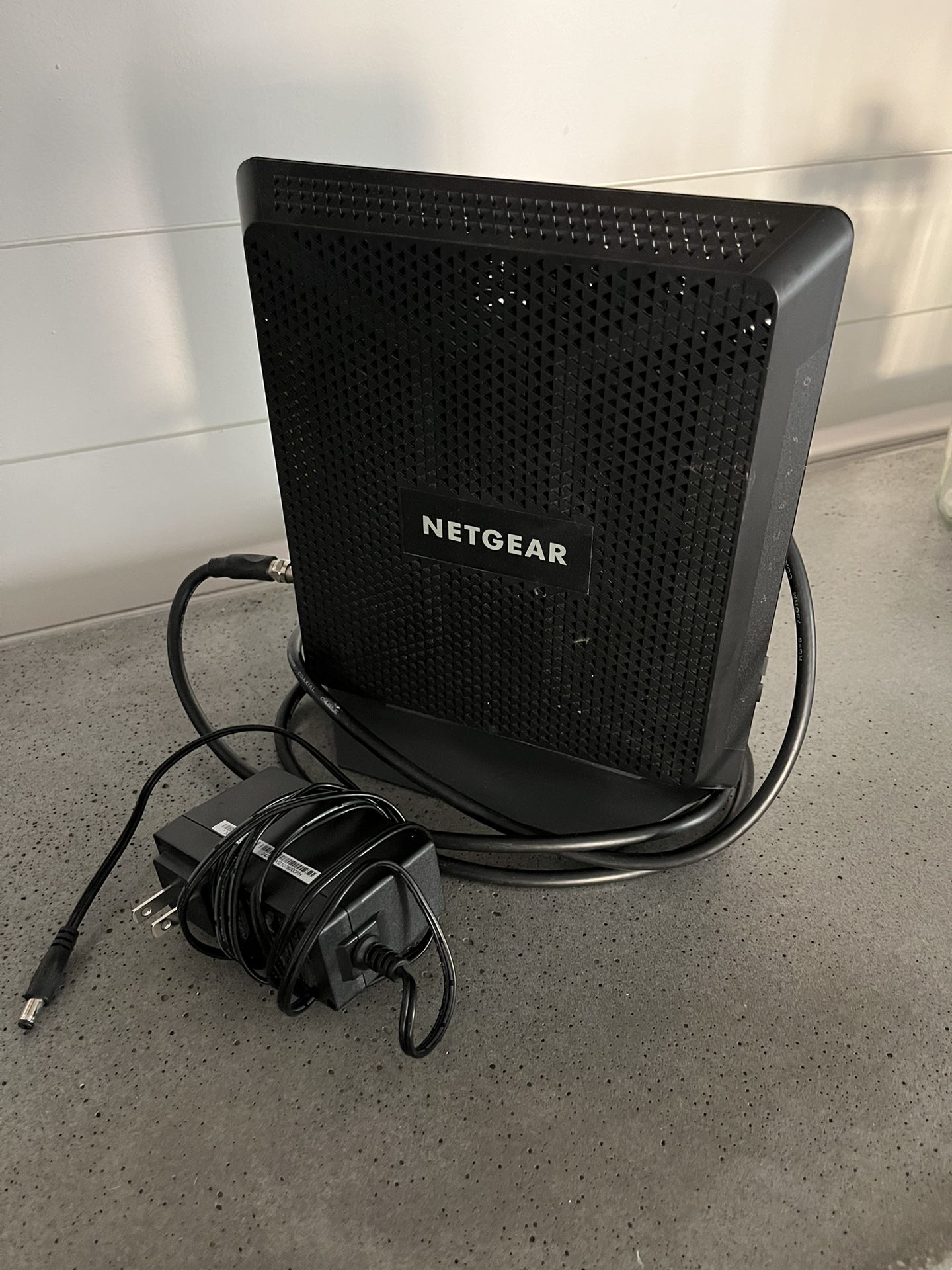 NETGEAR Nighthawk Modem/Router C7000