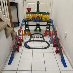 Thomas And Friends Super Station
