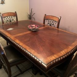 Solid Wood Kitchen Table And Chairs