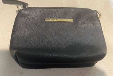 Steve Madden leather purse  7x5