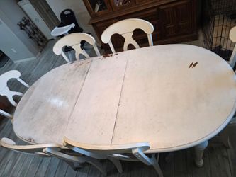 Free Dining table