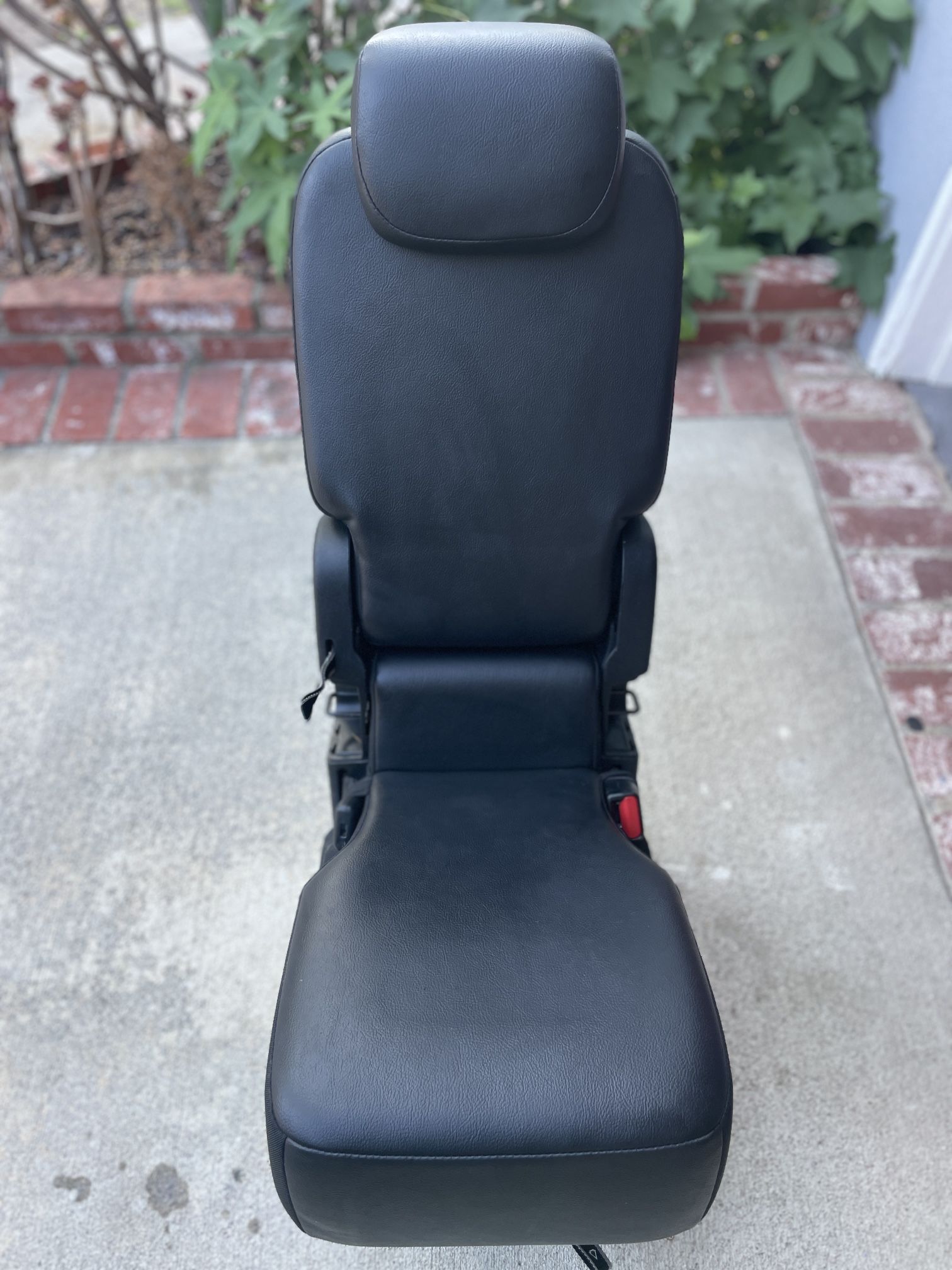 Pacifica 2nd Second Row Middle Seat OEM Black Leather