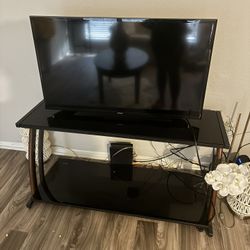 40in Samsung Tv And Stand 