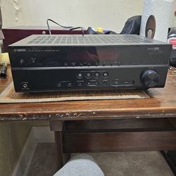 Yamaha Receiver 