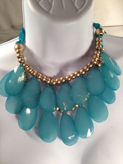 Blue necklace set