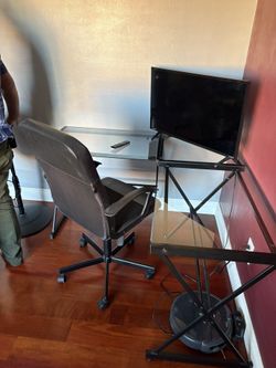 L Shape Glass Table And Chair