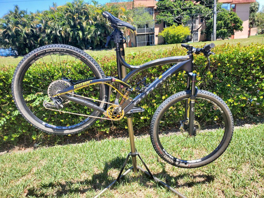 Niner carbon fiber full suspension mountain bike.