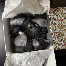 Nike KITH LeBron XV LIF, size 10, sail/white-black