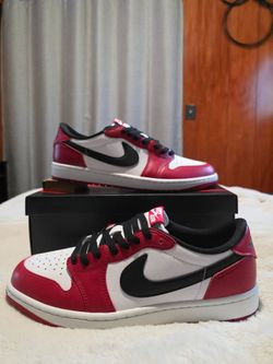 Jordan 1 Low OG Chicago 2026 10.5 Men's