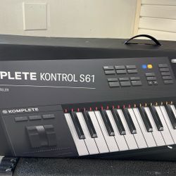 Komplete  Kontrol  S61 