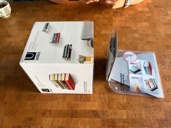 Floating shelves