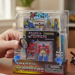 World's Smallest Transformers Optimus Prime 1.25" Micro Action Figure New In Box. This is a Super Impulse World's Smallest Transformers Optimus Prime 