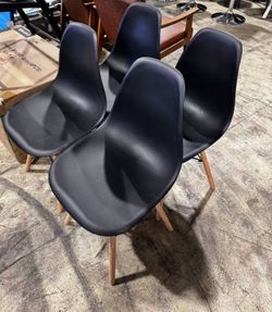 Plastic dinner chairs $80 for 4