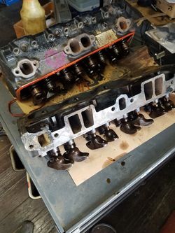 mercruiser 260 350 cylinder heads pair