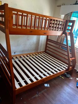 Wooden bed (mattress is not included)￼