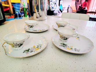 Vintage Japanese tea/snack set of 4 Kendall area