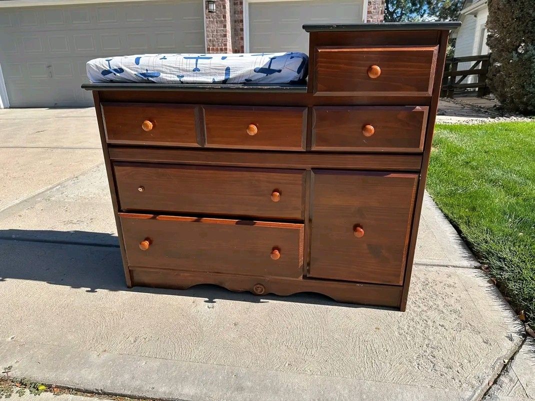 Baby Changing Table Dresser