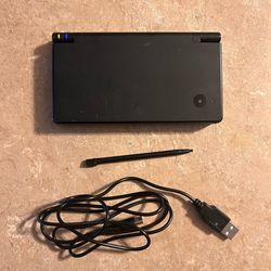 Nintendo dsi with 32gb sd  card