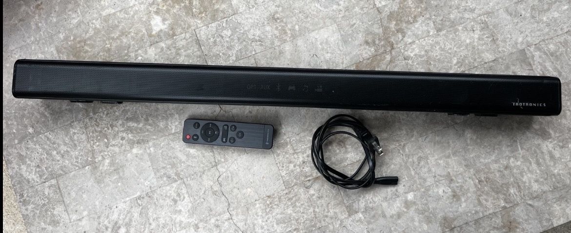 TaoTronics Wireless SoundBar Bluetooth Stereo 4.2 Home Audio Speaker TT-SK023 with remote and power cable