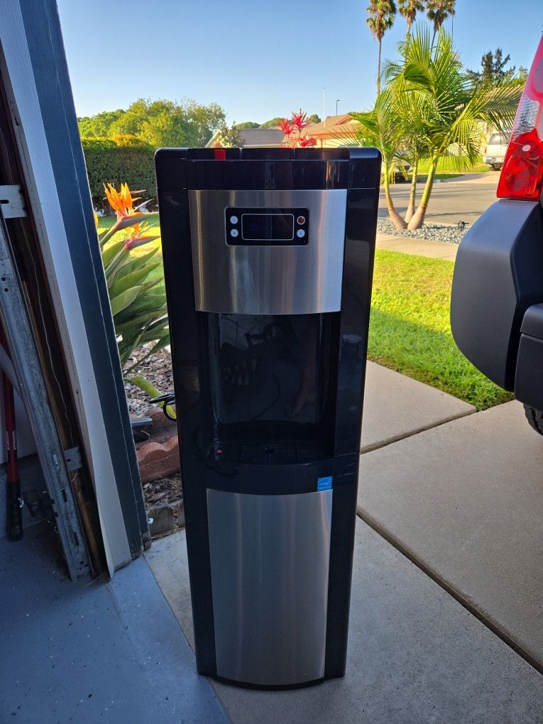 Glacier Bay Water Cooler/Heater