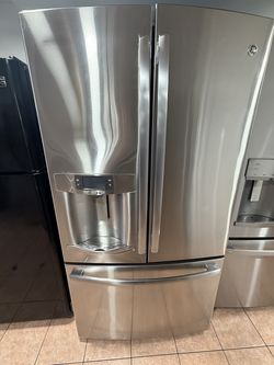 GE 36” French door refrigerator