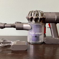 Dyson v6 Trigger Vacuum, Purple