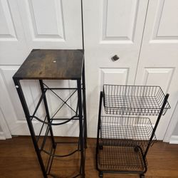 Water bottle organizers 