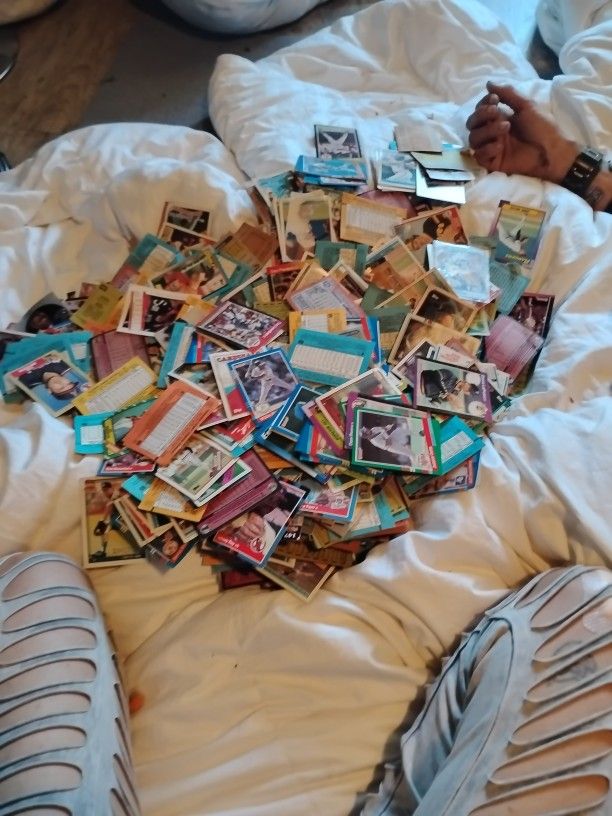 Close To 500 Baseball,Football And A Few Others Collector Cards