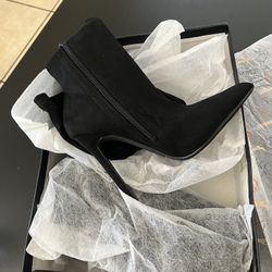 Sultry Touch Over The Knee Boots-black