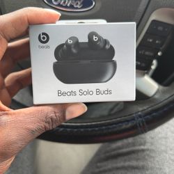 Beats Solo Buds 