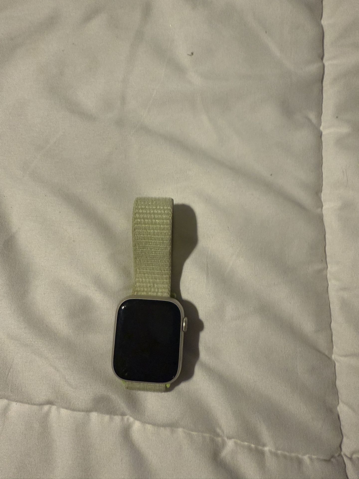 Apple Watch Series 8
