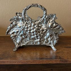 Vintage 1994 Grapevine Napkin Holder