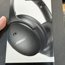 Bose Quiet Comfort 45 Black NEW