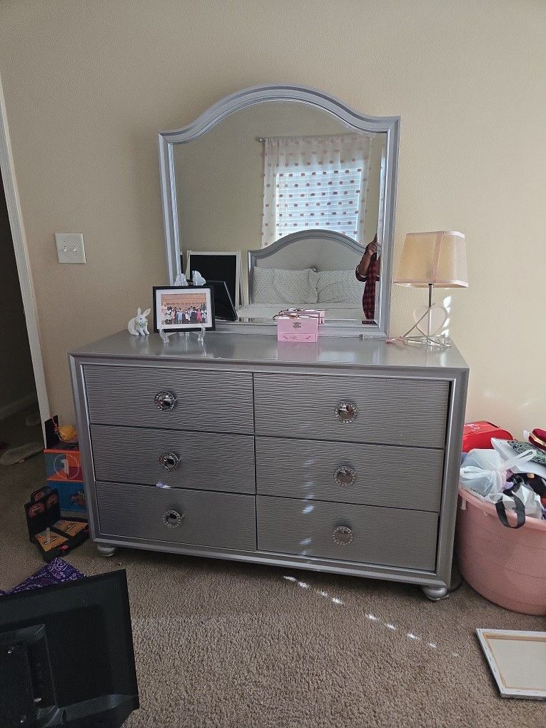 Little Girl Bedroom Set