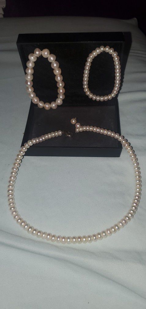 Set Of Pearls!